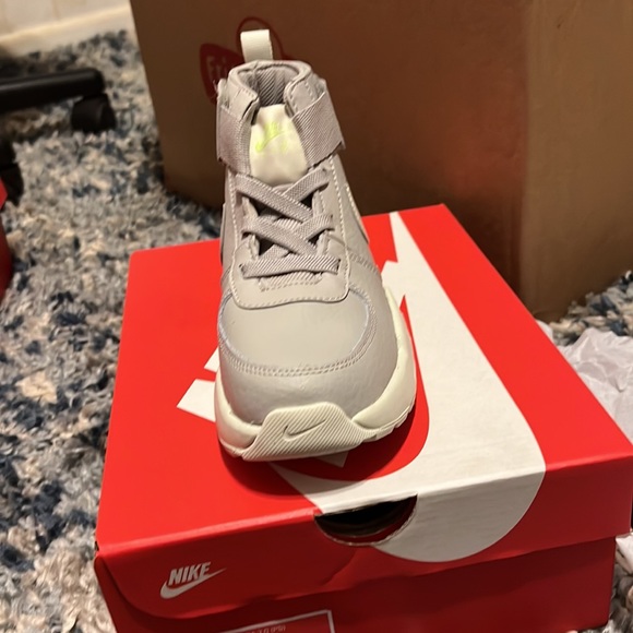 Air max - Picture 3 of 3